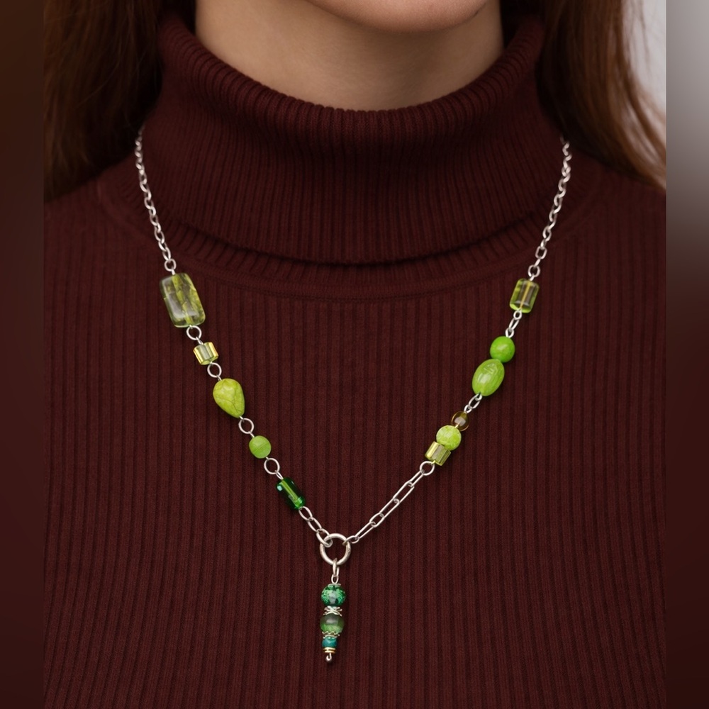 Silvertone Green Beads Necklace